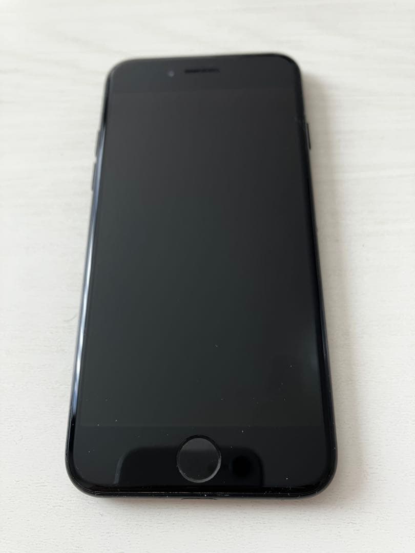 【新品バッテリー交換済】iPhone7 128GB ジェットブラックSIMフリー