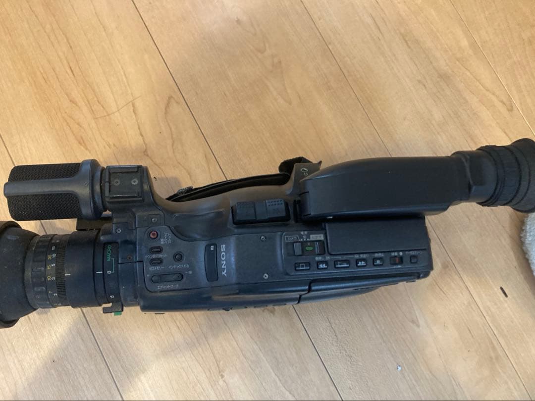 ジャンク品　SONY Handycam CCD-Ｖ800/NTSC