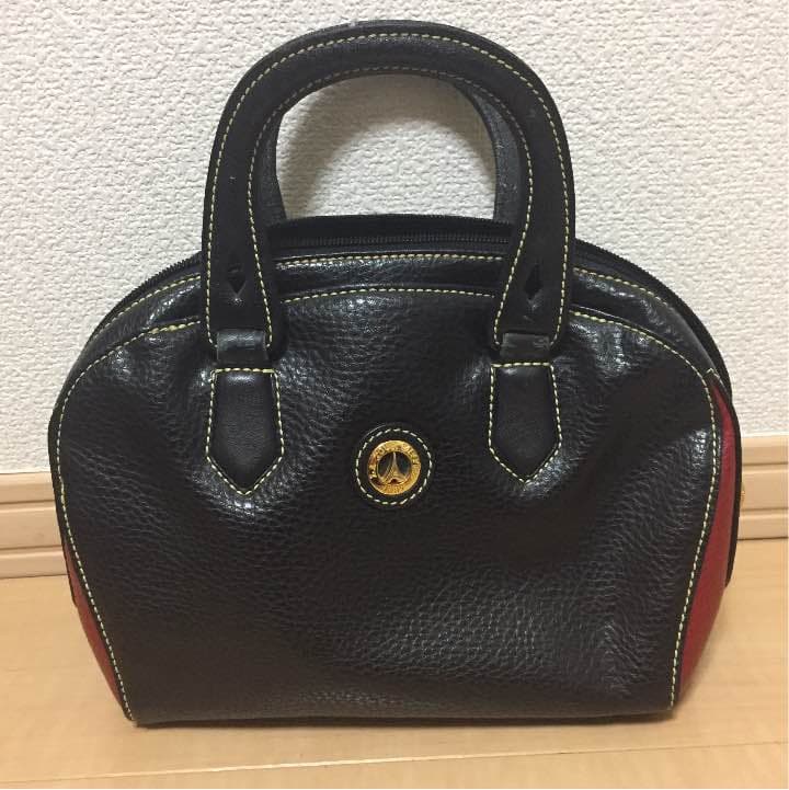 バック (ブランド品)