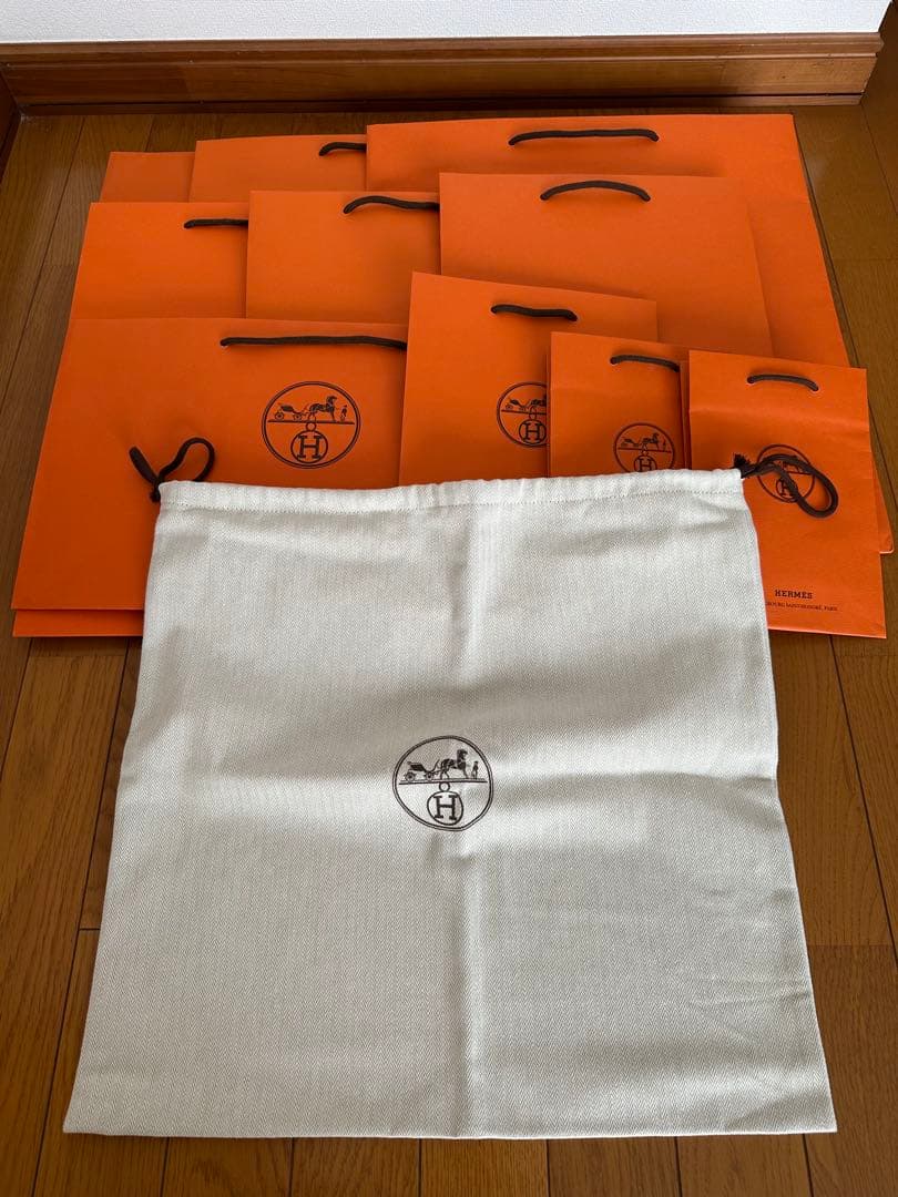 エルメス　紙袋　布製の収納袋